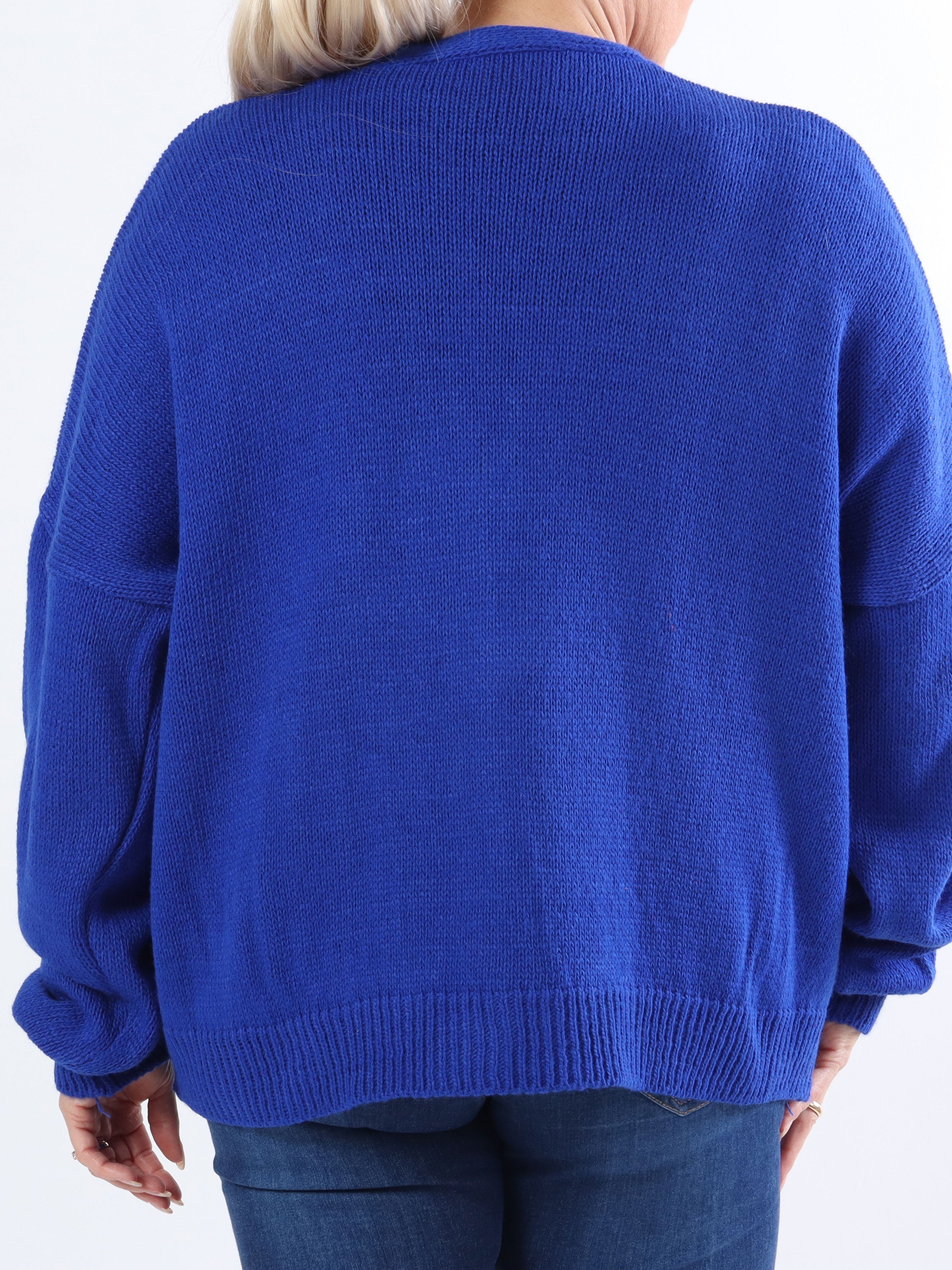 Susana - Kort plus size stickad kofta med glänsande knappar